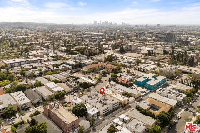 1951 N Beachwood Drive 206, Los Angeles, CA 90068