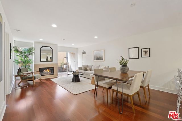 1951 N Beachwood Drive 206, Los Angeles, CA 90068