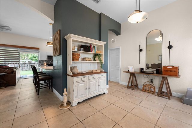 28104 SW 165th Ct, Homestead, FL 33033