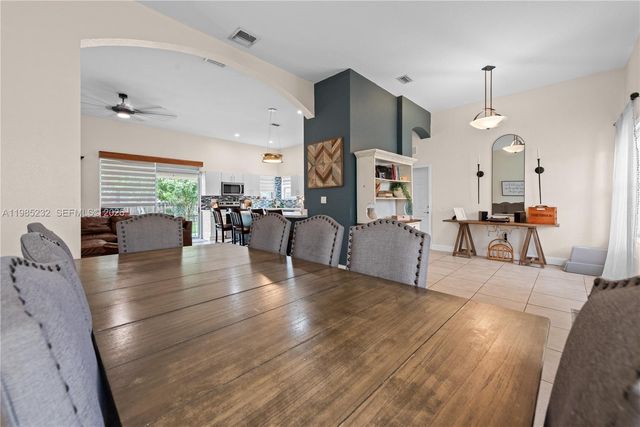 28104 SW 165th Ct, Homestead, FL 33033