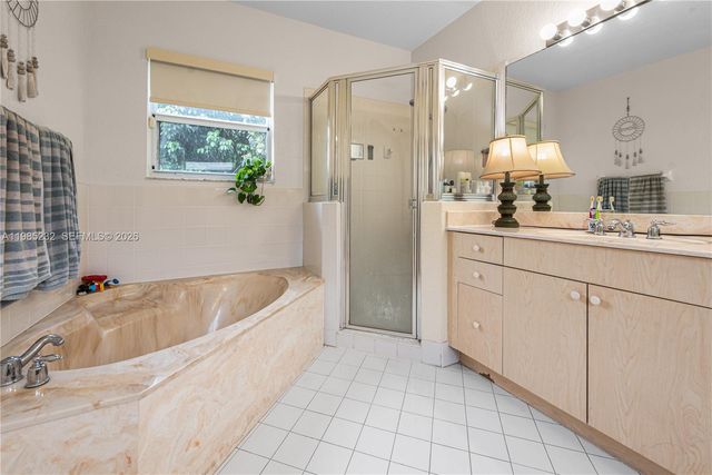 28104 SW 165th Ct, Homestead, FL 33033