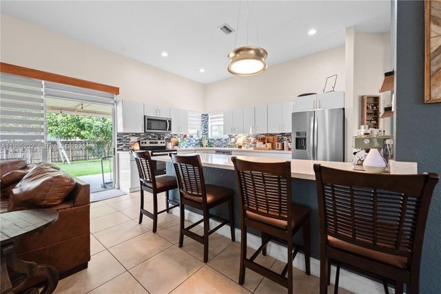 28104 SW 165th Ct, Homestead, FL 33033