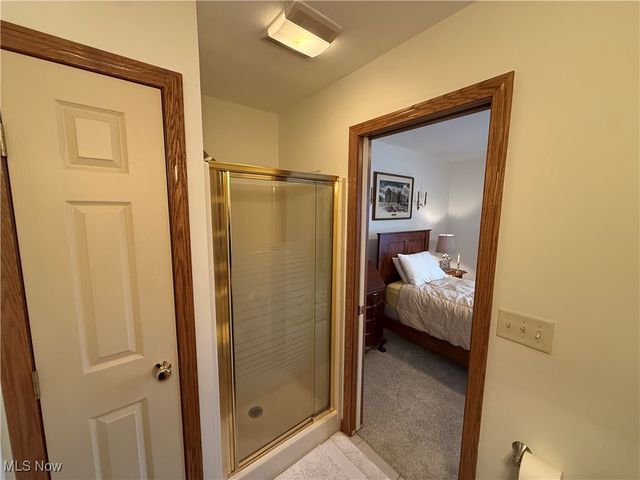 39 Village Court, Columbiana, OH 44408