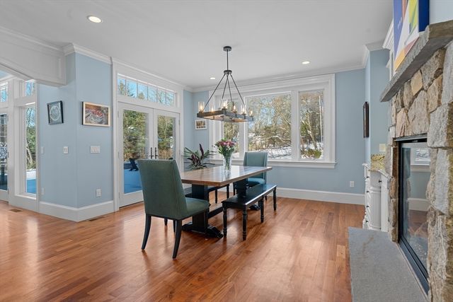 22 Pine Ridge Rd, Wayland, MA 01778