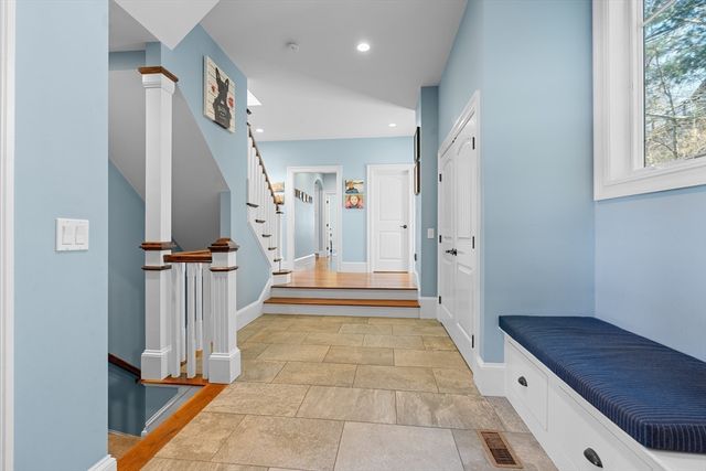 22 Pine Ridge Rd, Wayland, MA 01778