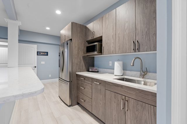 22 Pine Ridge Rd, Wayland, MA 01778