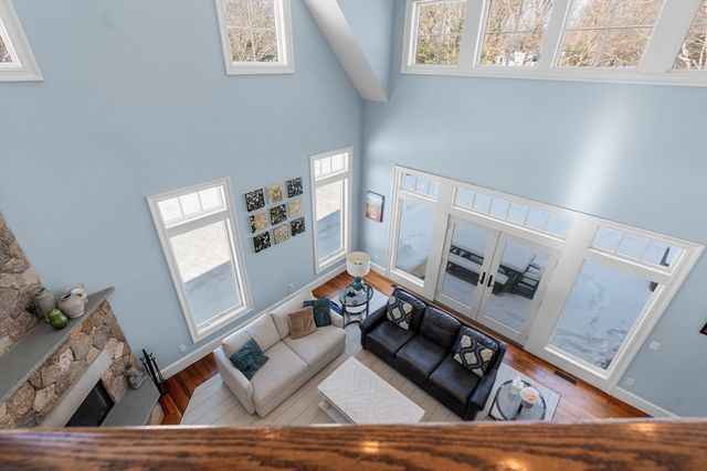 22 Pine Ridge Rd, Wayland, MA 01778