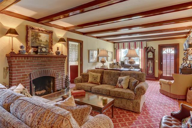 205 hempstead Avenue, Malverne, NY 11565