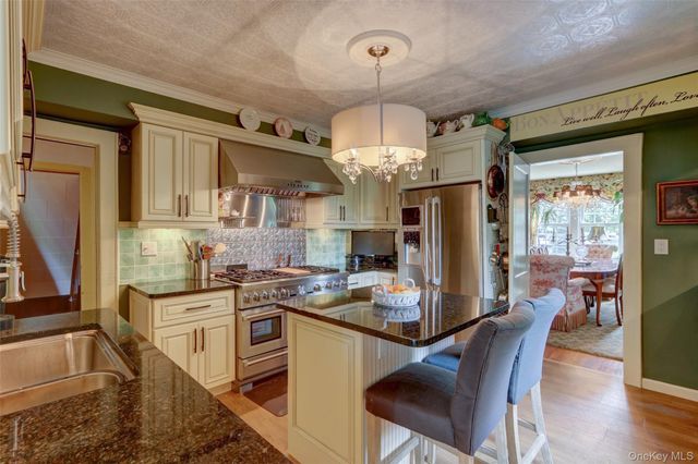 205 hempstead Avenue, Malverne, NY 11565