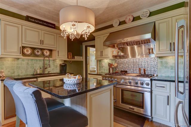 205 hempstead Avenue, Malverne, NY 11565