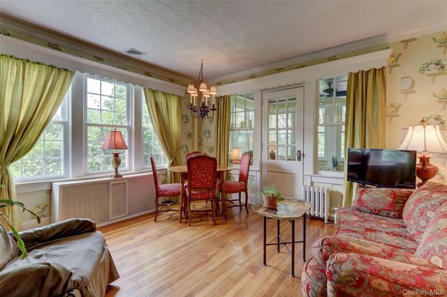 205 hempstead Avenue, Malverne, NY 11565