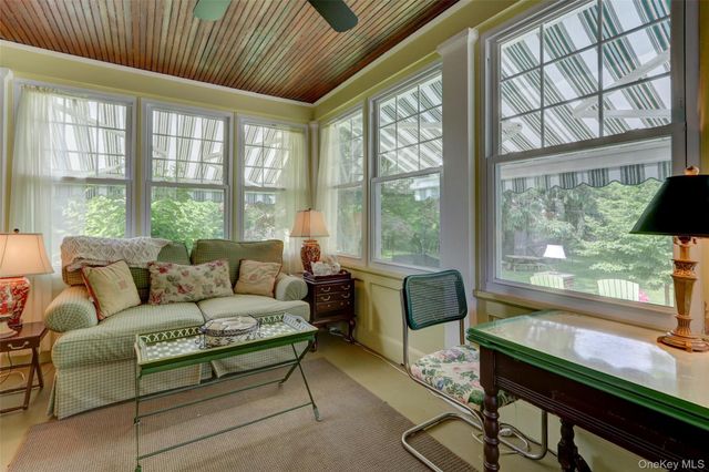 205 hempstead Avenue, Malverne, NY 11565