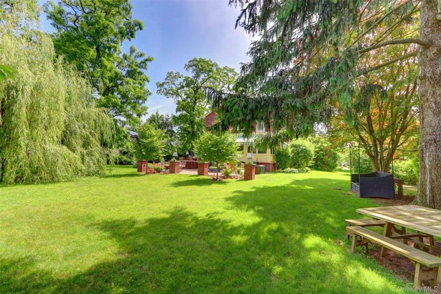 205 hempstead Avenue, Malverne, NY 11565