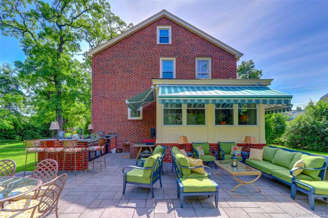 205 hempstead Avenue, Malverne, NY 11565