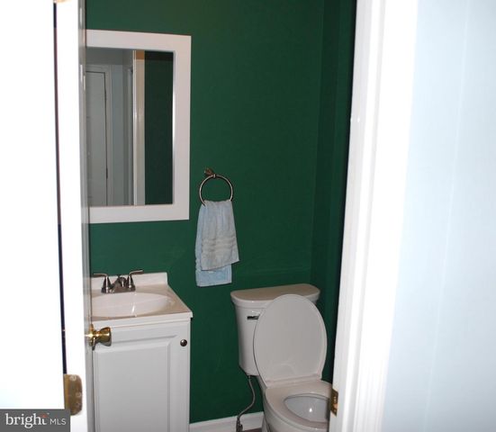290 LAWNDALE AVE, King Of Prussia, PA 19406