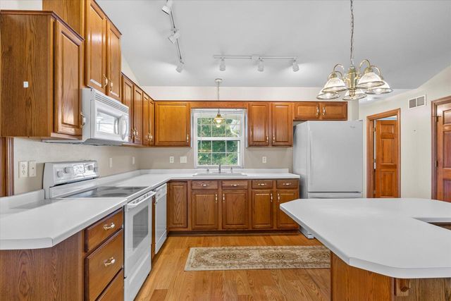 W140N8098 Lilly ROAD, Menomonee Falls, WI 53051