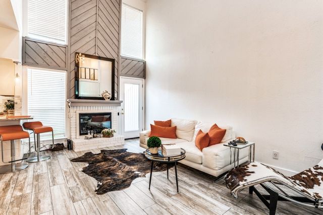 6014 E Mockingbird Lane, Dallas, TX 75206