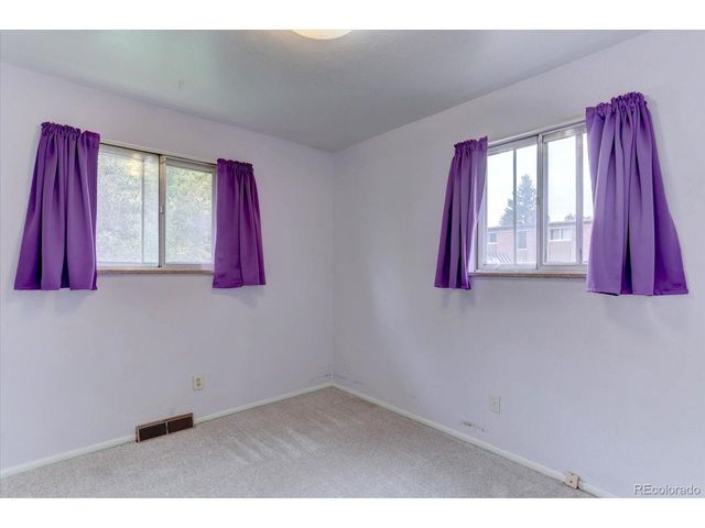 2558 Balsam St, Lakewood, CO 80214