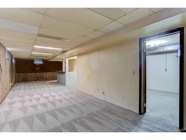 2558 Balsam St, Lakewood, CO 80214