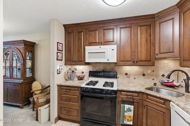 8-2 Seattle Court, Freehold, NJ 07728