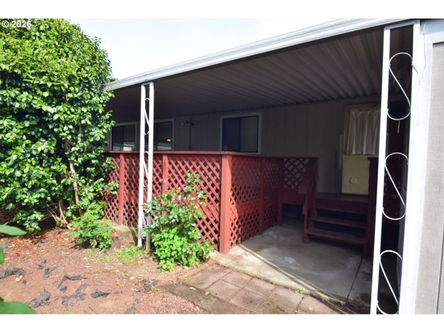 7918 Se KING Rd 5, Milwaukie, OR 97222