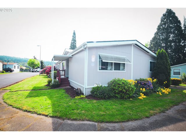 7918 Se KING Rd 5, Milwaukie, OR 97222