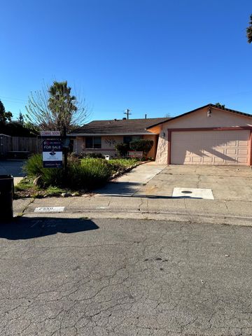 7550 Silky Ct, Sacramento, CA 95823