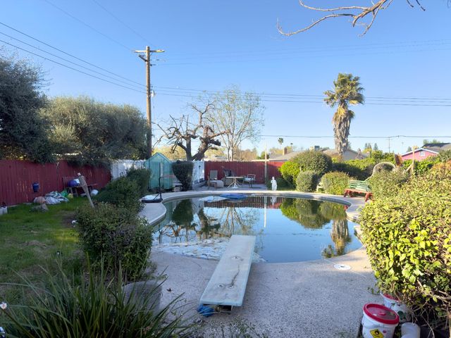 7550 Silky Ct, Sacramento, CA 95823