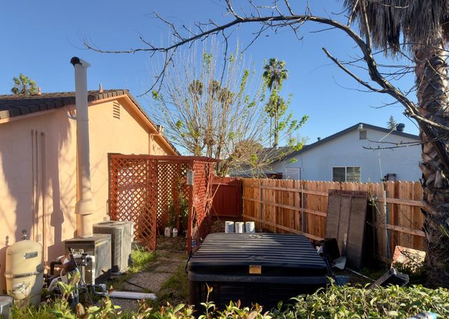 7550 Silky Ct, Sacramento, CA 95823