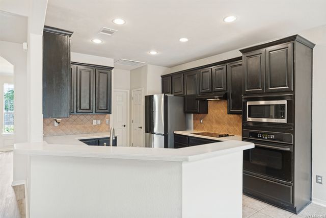 1543 Overlook Crk, San Antonio, TX 78260