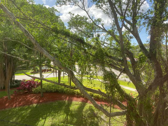 4201 W Mcnab Road 29, Pompano Beach, FL 33069