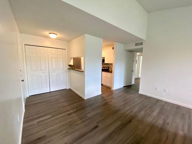 4201 W Mcnab Road 29, Pompano Beach, FL 33069