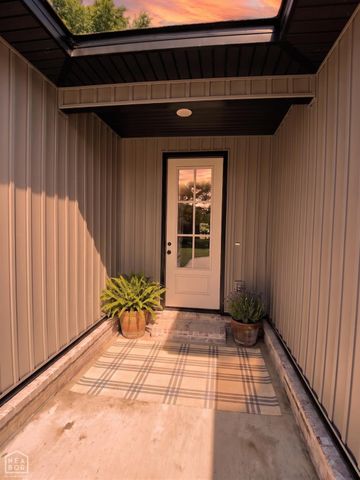 2448 County Road 761, Brookland, AR 72417
