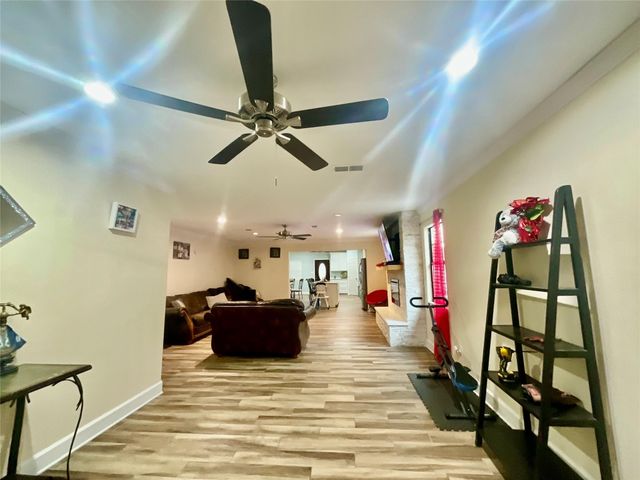 9213 Madera Road, Houston, TX 77078