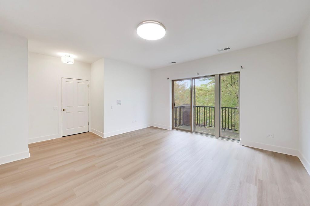 1149 W Washburne Avenue 301, Chicago, IL 60608 — photo 4