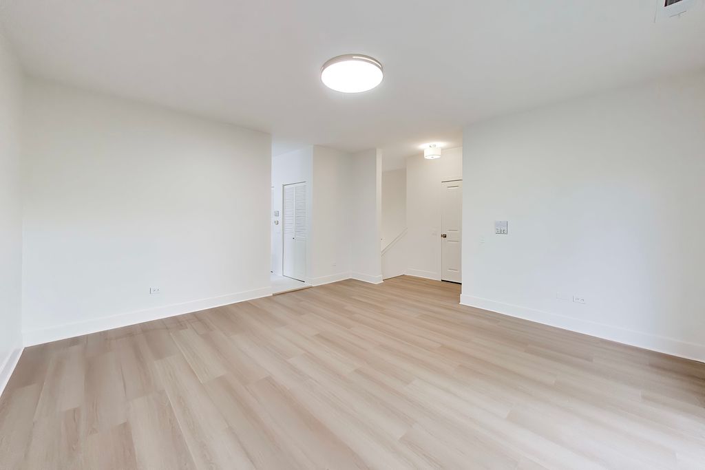1149 W Washburne Avenue 301, Chicago, IL 60608 — photo 5