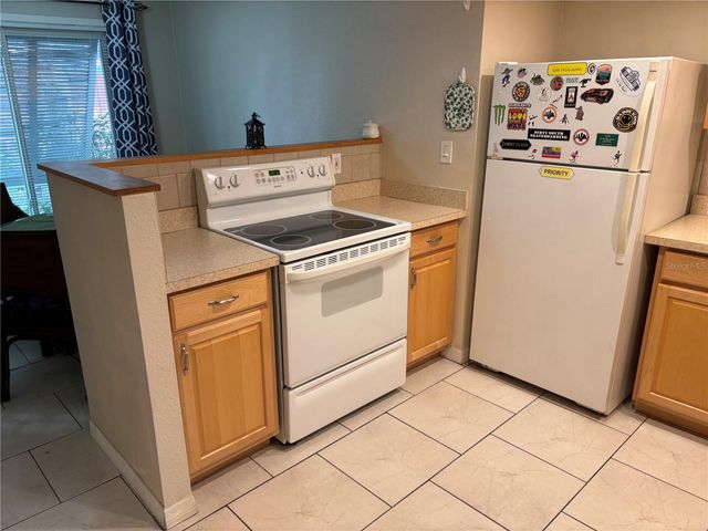 3640 41ST LANE S 72E, St Petersburg, FL 33711