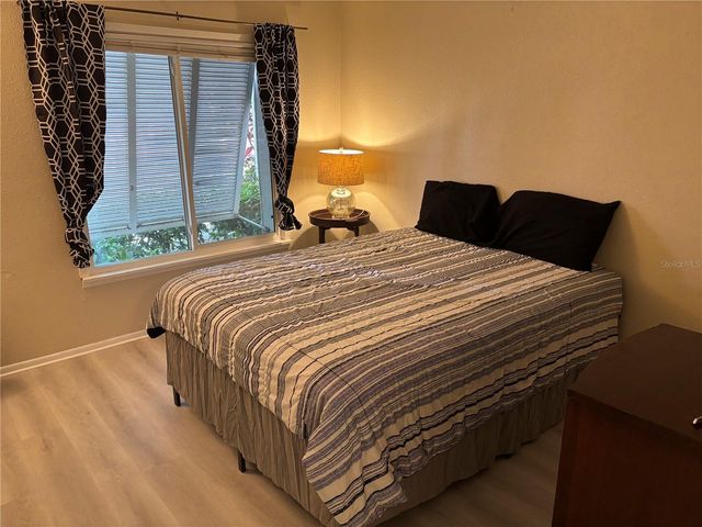 3640 41ST LANE S 72E, St Petersburg, FL 33711