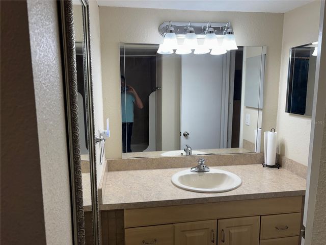 3640 41ST LANE S 72E, St Petersburg, FL 33711