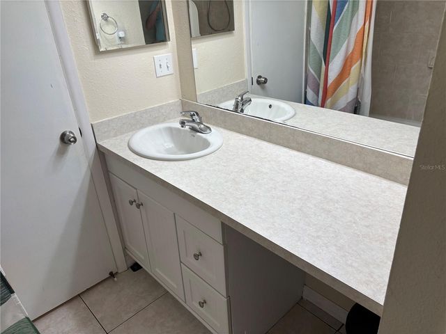 3640 41ST LANE S 72E, St Petersburg, FL 33711