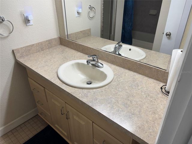 3640 41ST LANE S 72E, St Petersburg, FL 33711