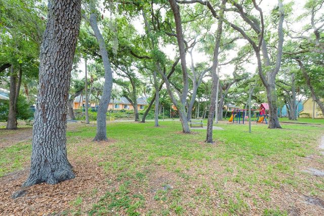 3640 41ST LANE S 72E, St Petersburg, FL 33711