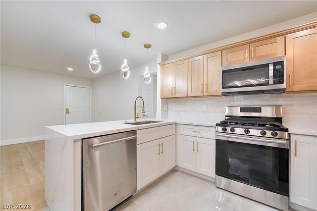 5064 Spencer Street A, Las Vegas, NV 89119