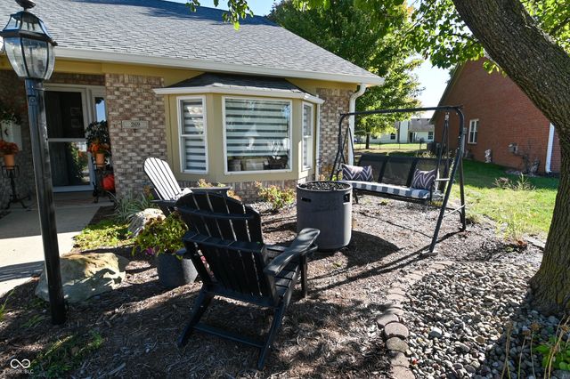 269 Lake View Court, Avon, IN 46123