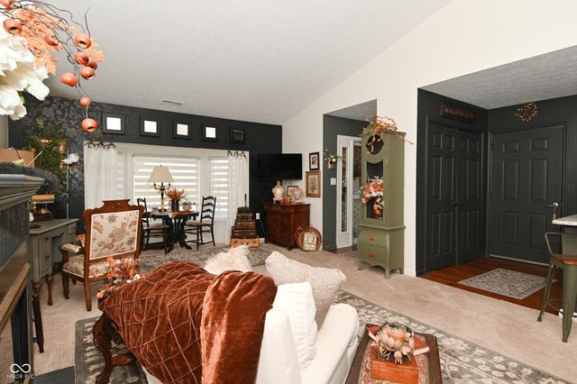 269 Lake View Court, Avon, IN 46123