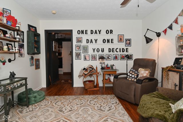 269 Lake View Court, Avon, IN 46123