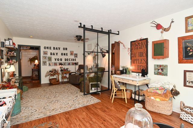 269 Lake View Court, Avon, IN 46123