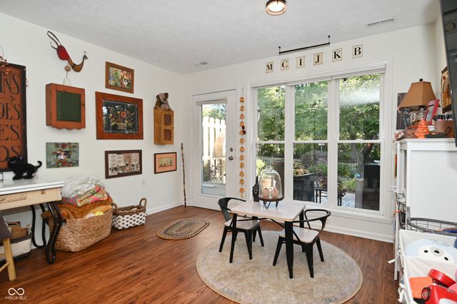 269 Lake View Court, Avon, IN 46123