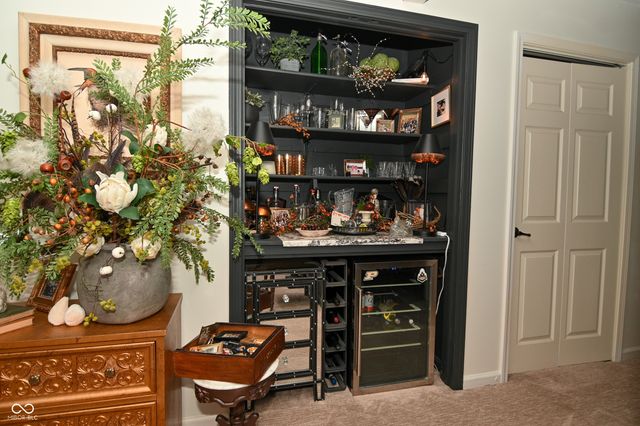 269 Lake View Court, Avon, IN 46123