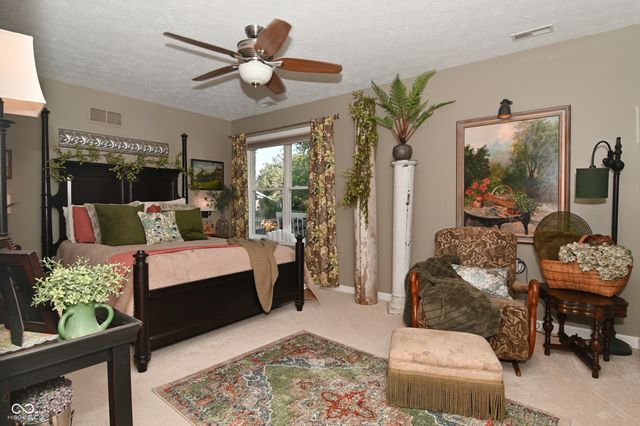 269 Lake View Court, Avon, IN 46123